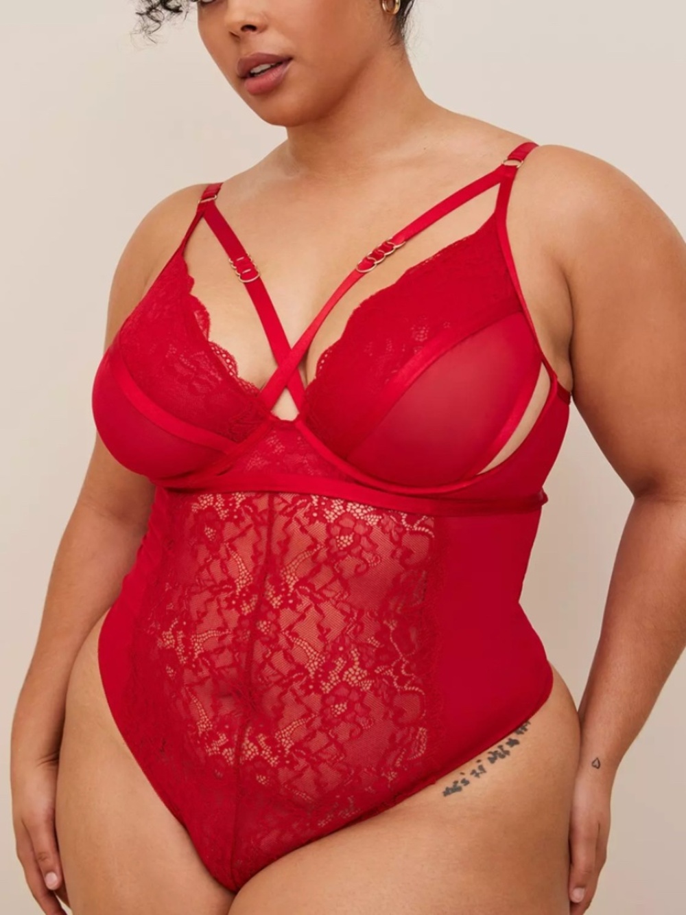 ROMANTIC 🆕 SEXY RED STRAPS AND LACE THONG BODYSUIT SIZE 0